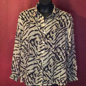 CASSEE’S ABSTRACT BLOUSE SIZE 3X
